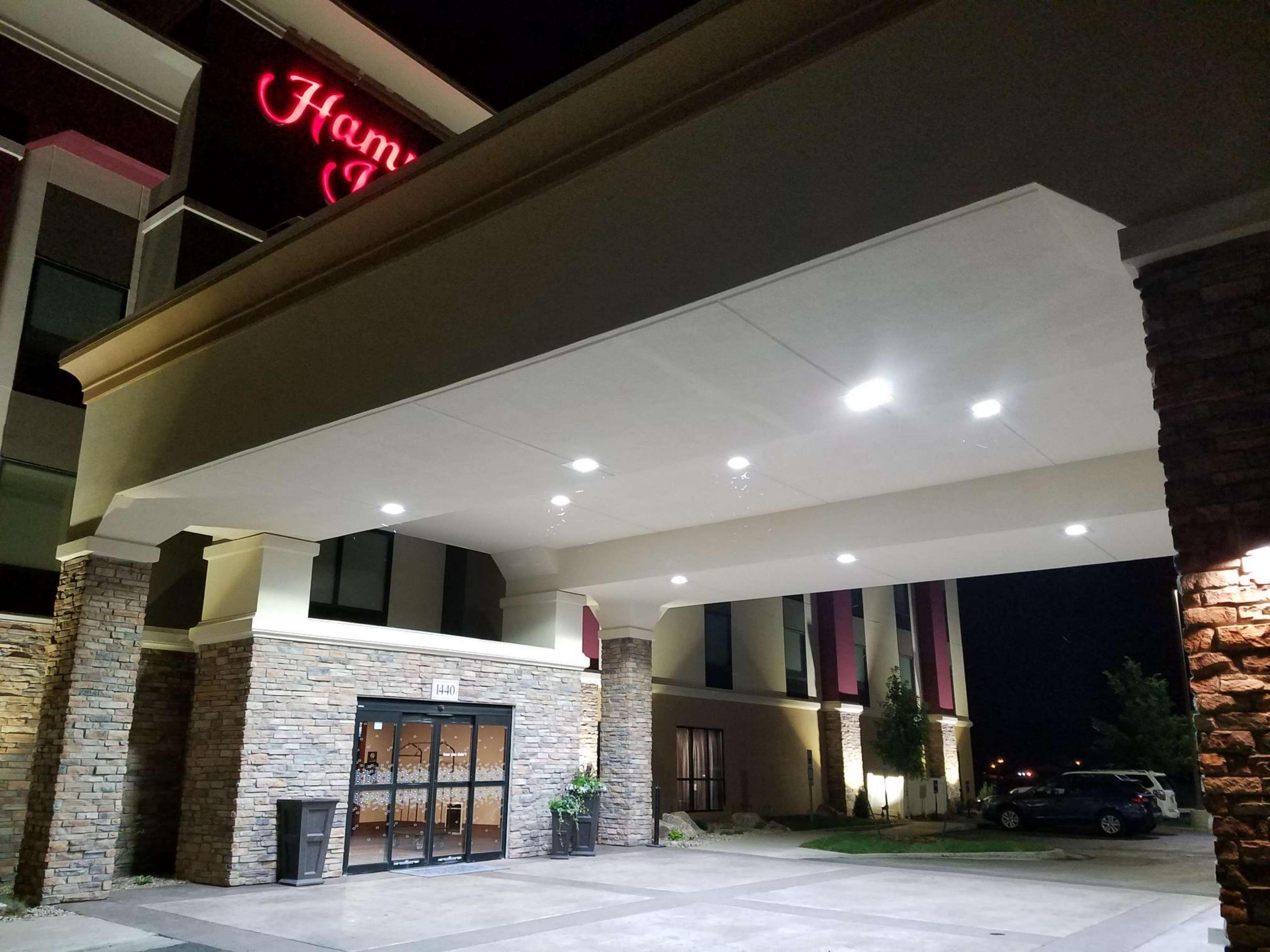 Hampton Inn Bismarck  Kültér fotó