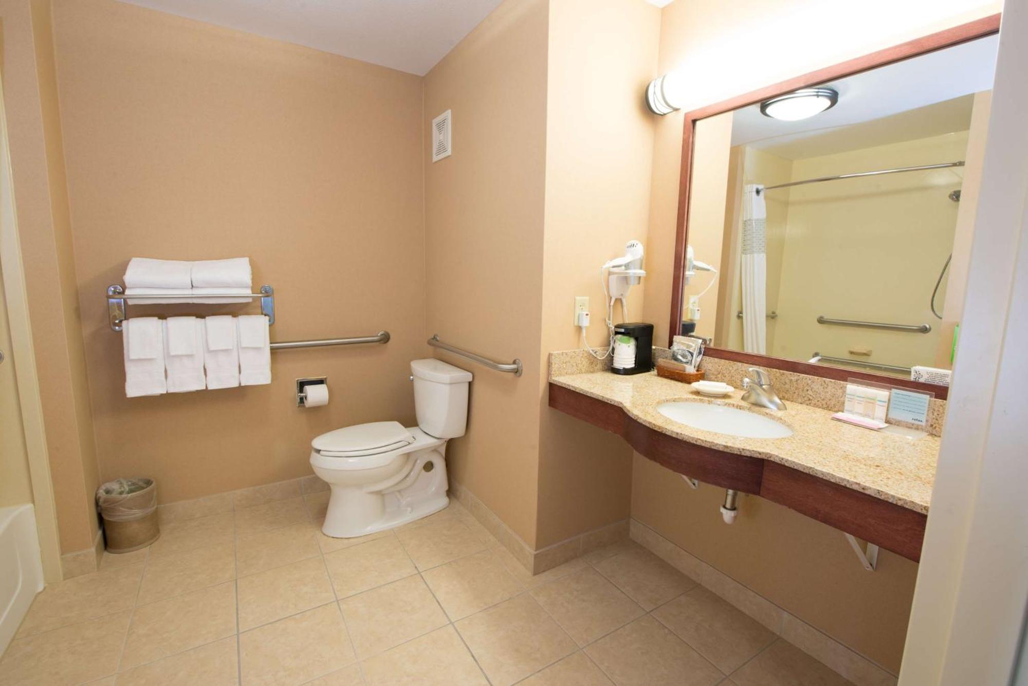 Hampton Inn Bismarck  Kültér fotó