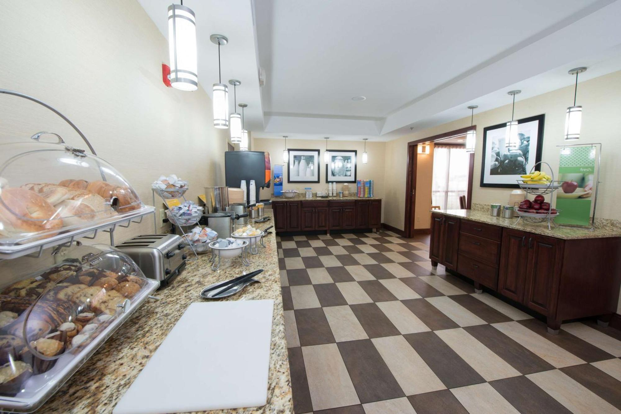 Hampton Inn Bismarck  Kültér fotó