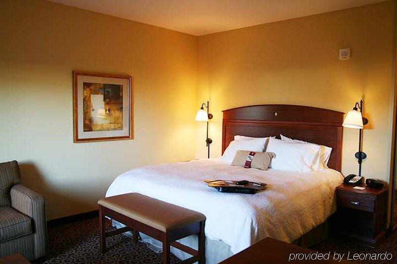 Hampton Inn Bismarck  Szoba fotó