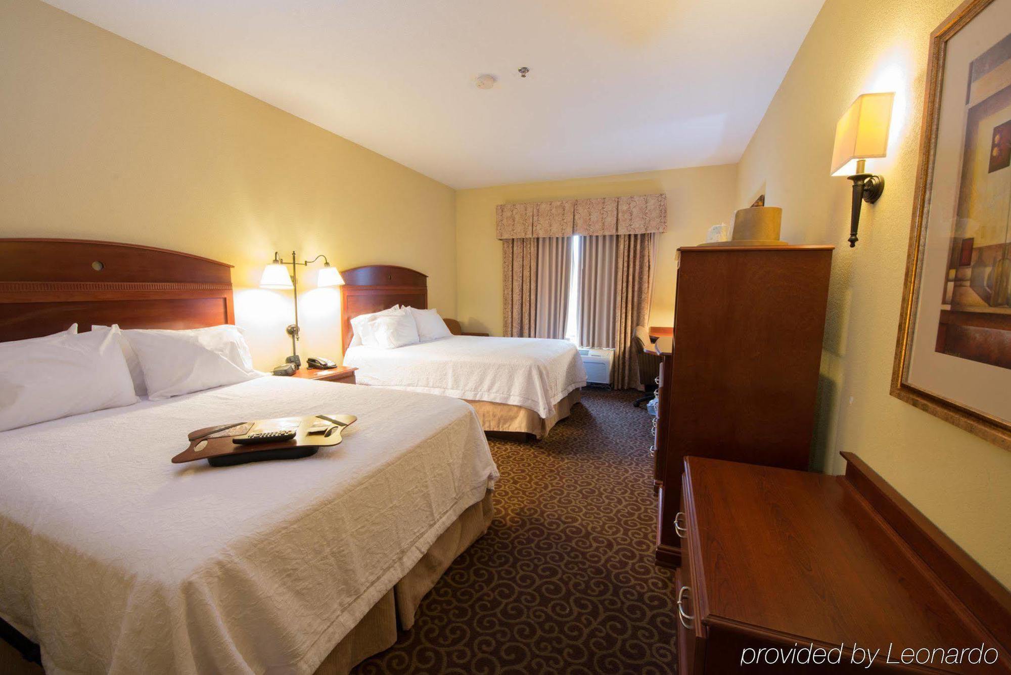 Hampton Inn Bismarck  Kültér fotó