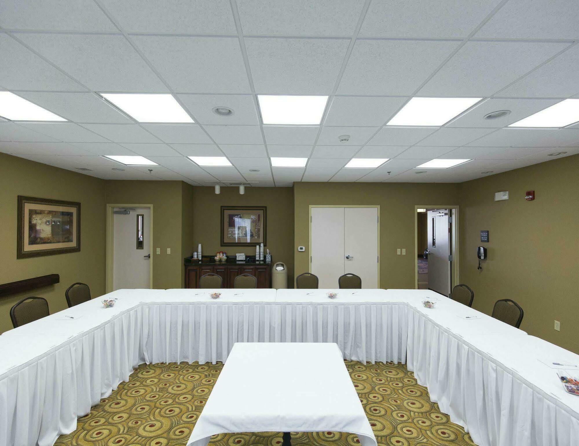Hampton Inn Bismarck  Kültér fotó