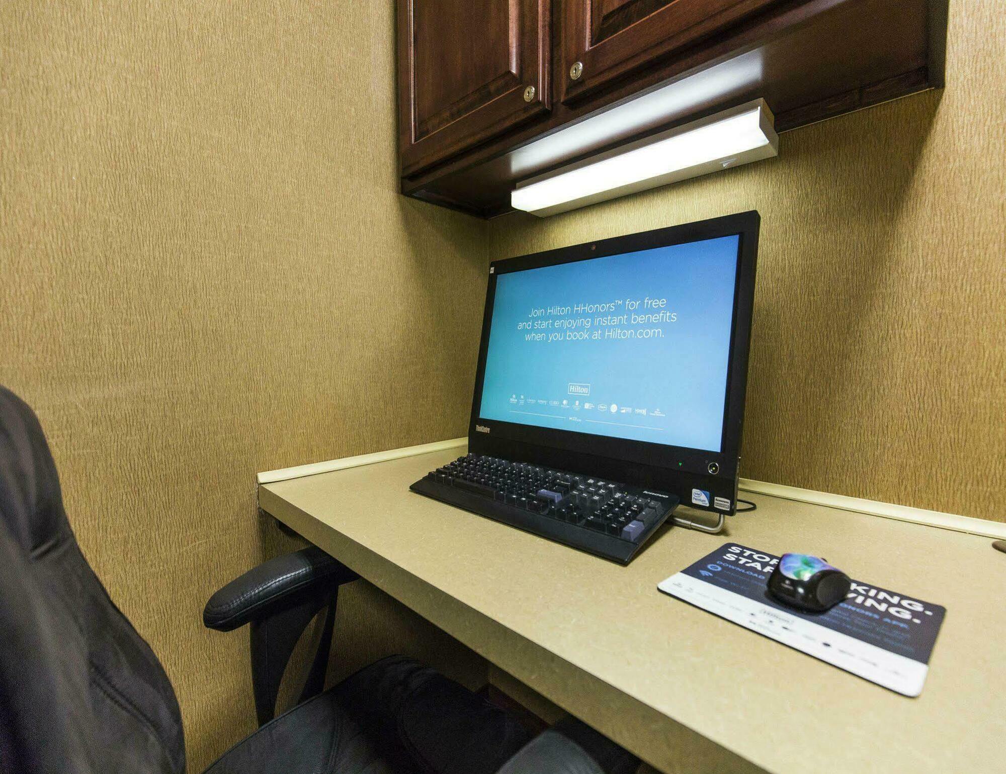 Hampton Inn Bismarck  Kültér fotó