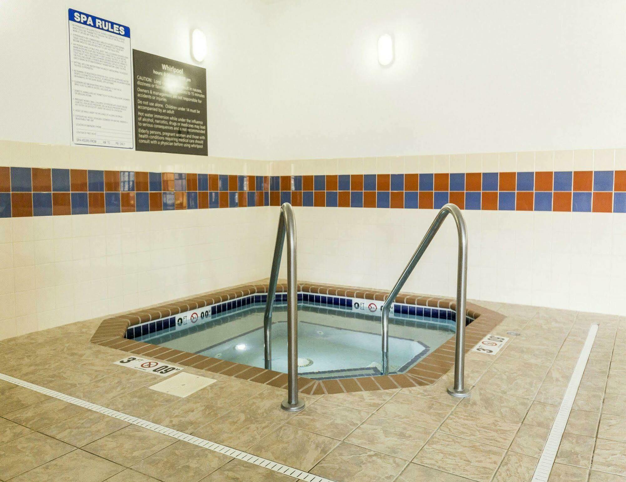 Hampton Inn Bismarck  Kültér fotó