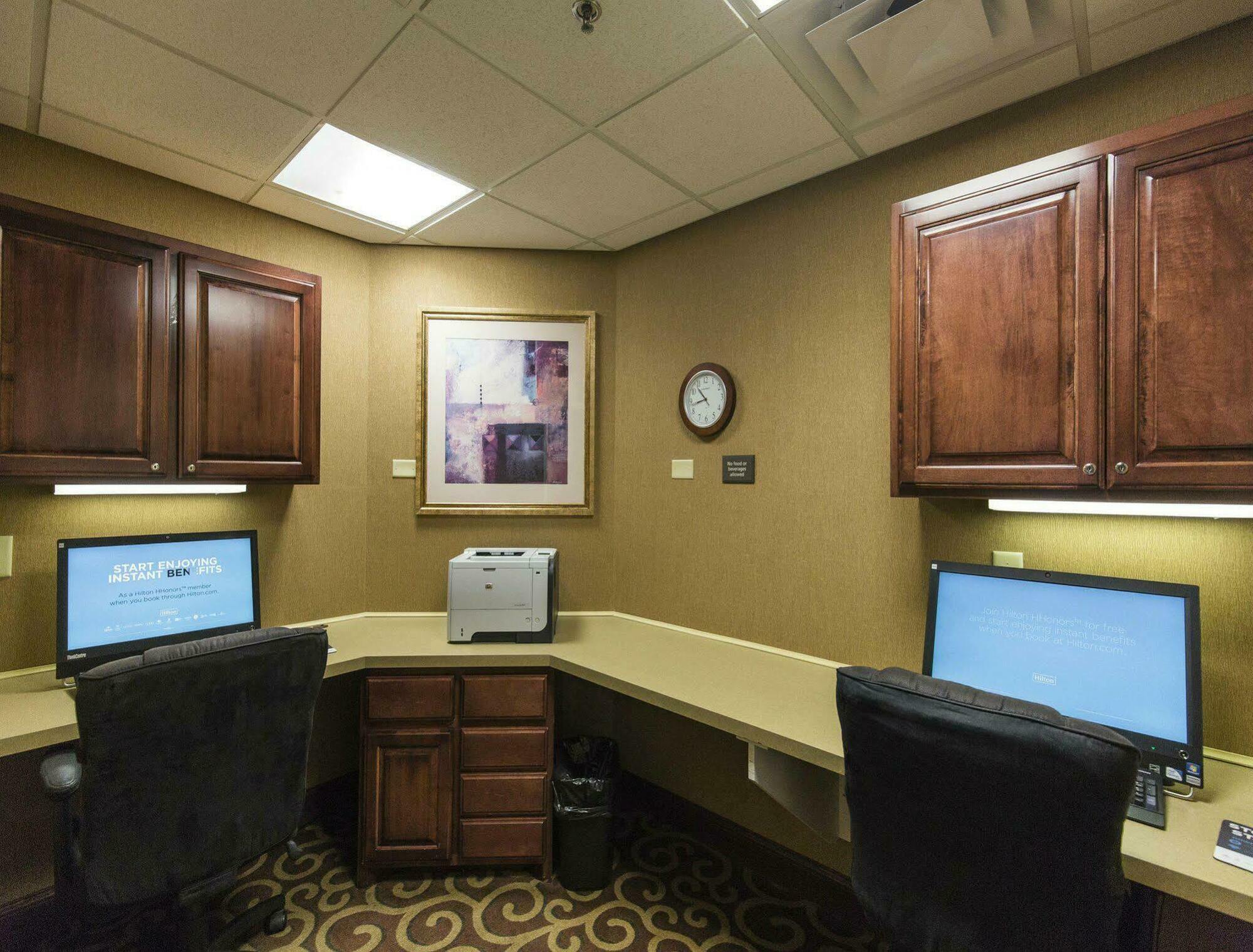 Hampton Inn Bismarck  Kültér fotó